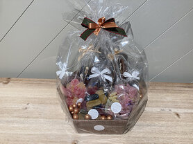 Kartonnen mand met lekkers 2