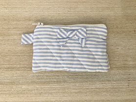 Portemonnee met strik in stof - lichtblauw lijn