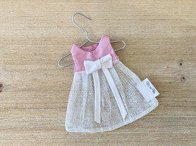 Kleedje met een lange strik in stof - donker roze / tartan