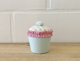 Cupcake doosje in stof - munt / ruit